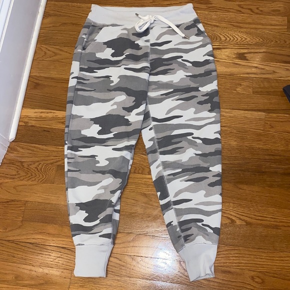 aerie Pants - Aerie Camo joggers